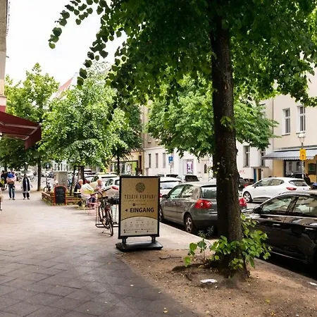 Cosy Three Br Two Bth Ac Self Checkin Street Parking