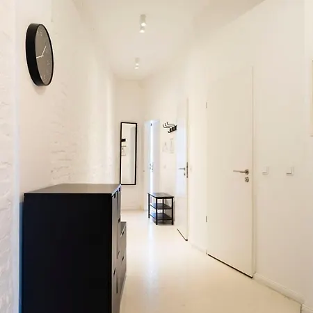 Cosy Three Br Two Bth Ac Self Checkin Street Parking Apartament